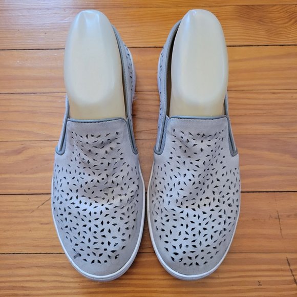 Vionic SPLENDID‎ Midi Perf Gray Leather Loafers 7.5 Perforated Laser Cut - Picture 2 of 8